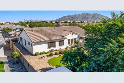 7588 S Peppertree Drive, Gilbert, AZ 85298 - Photo 103