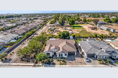 7588 S Peppertree Drive, Gilbert, AZ 85298 - Photo 111