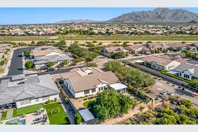 7588 S Peppertree Drive, Gilbert, AZ 85298 - Photo 113