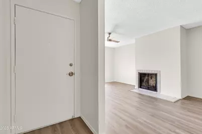 5525 E Thomas Road #F9, Phoenix, AZ 85018 - Photo 13