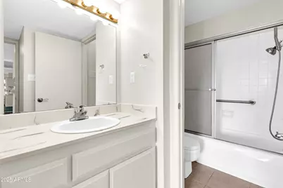 5525 E Thomas Road #F9, Phoenix, AZ 85018 - Photo 35