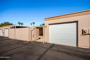10027 W Forrester Dr, Sun City, AZ 85351 - Photo 25