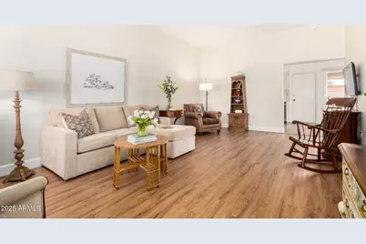 10027 W Forrester Drive, Sun City, AZ 85351 - Photo 5