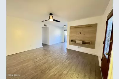 1021 W Mission Lane, Phoenix, AZ 85021 - Photo 1