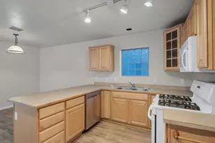 1788 W Camelot Dr, Flagstaff, AZ 86001 - Photo 15