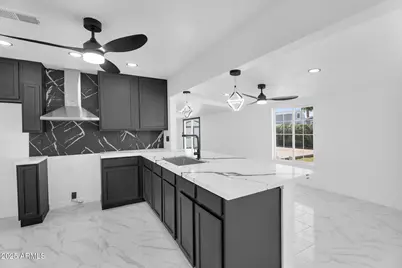 10908 N 88th Drive, Peoria, AZ 85345 - Photo 9