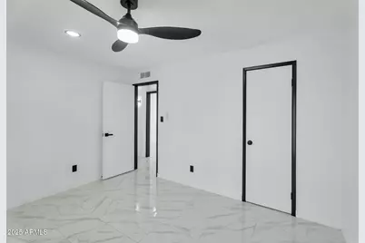 10908 N 88th Drive, Peoria, AZ 85345 - Photo 21