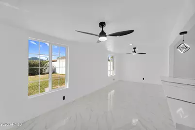 10908 N 88th Drive, Peoria, AZ 85345 - Photo 15