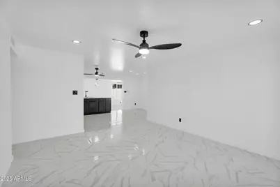 10908 N 88th Drive, Peoria, AZ 85345 - Photo 5