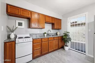 1202 N 49th Pl, Phoenix, AZ 85008 - Photo 11