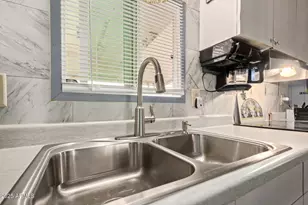 10401 N Cave Creek Rd, Phoenix, AZ 85020 - Photo 13