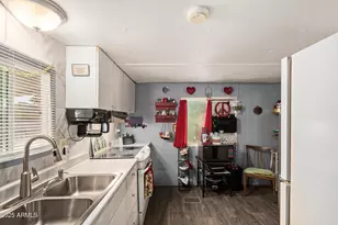 10401 N Cave Creek Rd, Phoenix, AZ 85020 - Photo 11