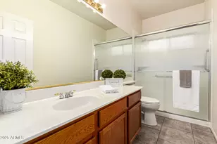 431 W Calle De Caballos St, Tempe, AZ 85284 - Photo 33