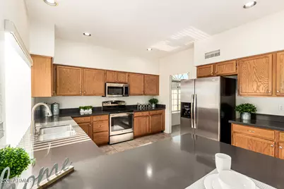 431 W Calle De Caballos Street, Tempe, AZ 85284 - Photo 5