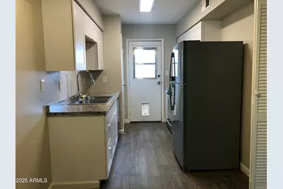 520 W Clark Street #8, Mesa, AZ 85201 - Photo 3