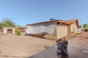 2938 N 50th Dr, Phoenix, AZ 85031 - Photo 21