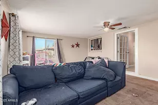 2938 N 50th Dr, Phoenix, AZ 85031 - Photo 17