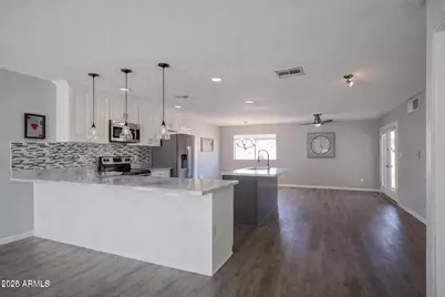 7814 E Cypress Street, Scottsdale, AZ 85257 - Photo 5