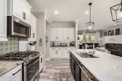 10328 W Alyssa Lane, Peoria, AZ 85383 - Photo 17