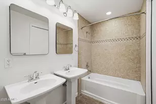 233 E Huntington Dr, Tempe, AZ 85282 - Photo 27