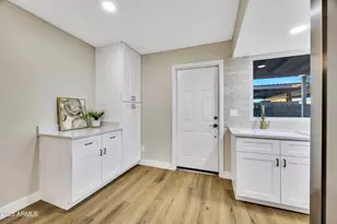 2128 E Dunbar Dr, Tempe, AZ 85282 - Photo 11