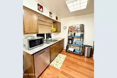 11019 W Santa Fe Drive, Sun City, AZ 85351 - Photo 7