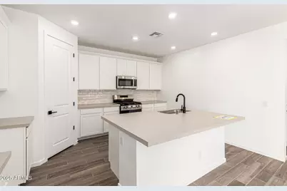 2993 E Mecklenburg Way, San Tan Valley, AZ 85143 - Photo 3
