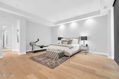 2 Biltmore Estate #109, Phoenix, AZ 85016 - Photo 11