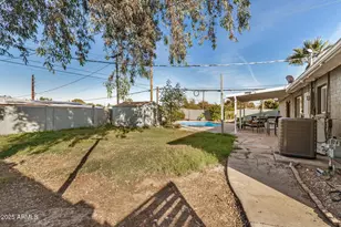 2302 W Berridge Ln, Phoenix, AZ 85015 - Photo 37