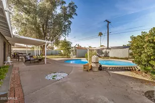 2302 W Berridge Ln, Phoenix, AZ 85015 - Photo 35