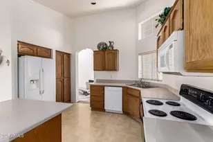 14806 W Verde Ln, Goodyear, AZ 85395 - Photo 13