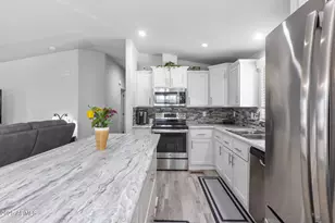 1363 N Plaza Dr, Apache Junction, AZ 85120 - Photo 9