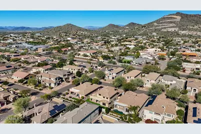 2925 W Donatello Drive, Phoenix, AZ 85086 - Photo 9