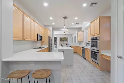 2925 W Donatello Drive, Phoenix, AZ 85086 - Photo 33