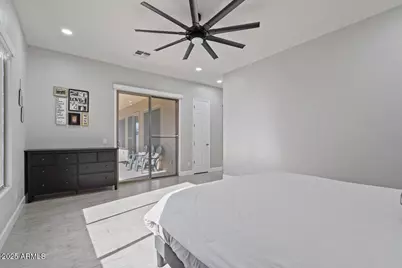 2925 W Donatello Drive, Phoenix, AZ 85086 - Photo 47