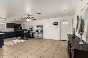 3049 N 53rd Dr, Phoenix, AZ 85031 - Photo 7