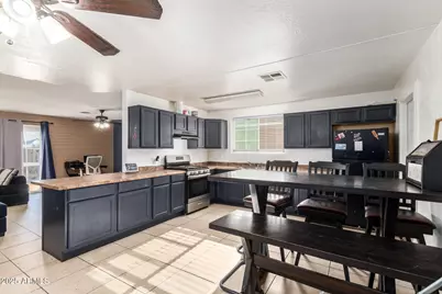 3049 N 53rd Drive, Phoenix, AZ 85031 - Photo 11