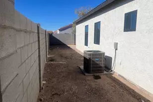 15988 S Yava Rd, Arizona City, AZ 85123 - Photo 21