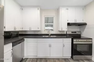 402 W Wier Ave, Phoenix, AZ 85041 - Photo 9