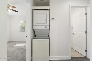 402 W Wier Ave, Phoenix, AZ 85041 - Photo 17