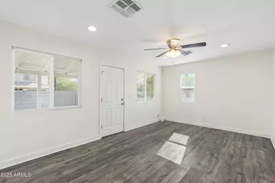402 W Wier Avenue, Phoenix, AZ 85041 - Photo 5