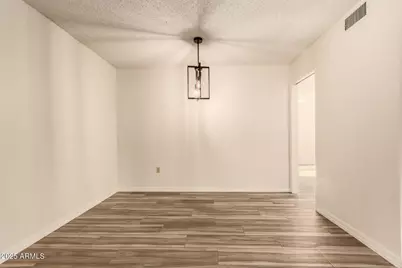 10427 W Roundelay Circle, Sun City, AZ 85351 - Photo 13