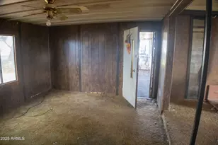 16071 S Yavapai Dr, Mayer, AZ 86333 - Photo 15