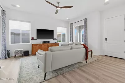 2142 W Hide Trail, Phoenix, AZ 85085 - Photo 7