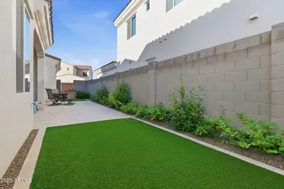 2142 W Hide Trail, Phoenix, AZ 85085 - Photo 29