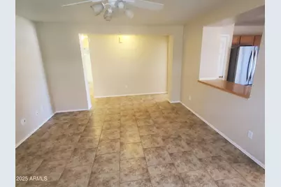 10530 W Louise Drive, Peoria, AZ 85383 - Photo 5