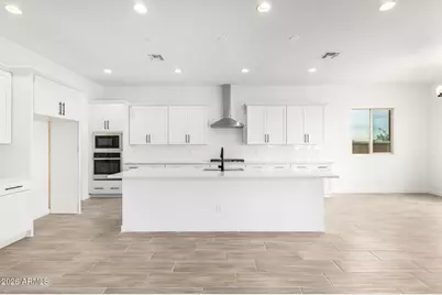 18131 W Watkins Street, Goodyear, AZ 85338 - Photo 5