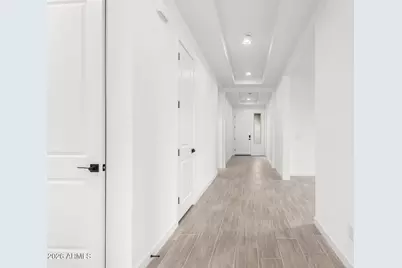 18131 W Watkins Street, Goodyear, AZ 85338 - Photo 11