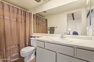 10442 W Harmont Dr, Peoria, AZ 85345 - Photo 25