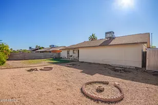 10442 W Harmont Dr, Peoria, AZ 85345 - Photo 25